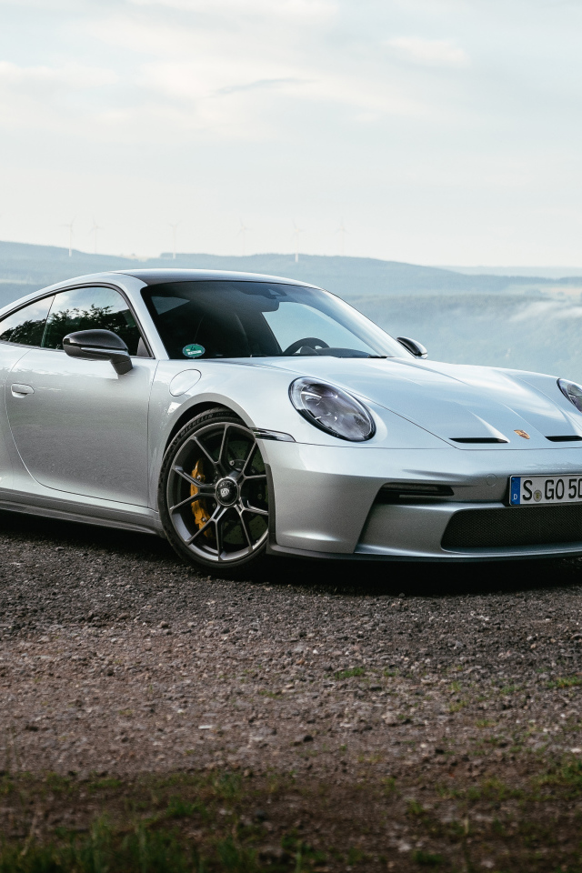 Быстрый автомобиль Porsche 911 GT3 Touring PDK 2021 года