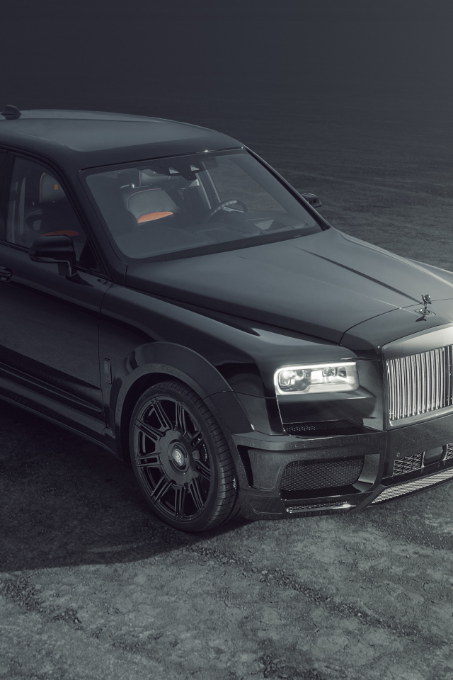 Внедорожник  Rolls-Royce Cullinan Black Badge 2021 года