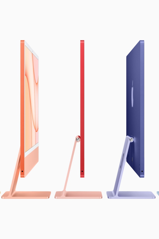 Мониторы  iMac  от Apple на белом фоне