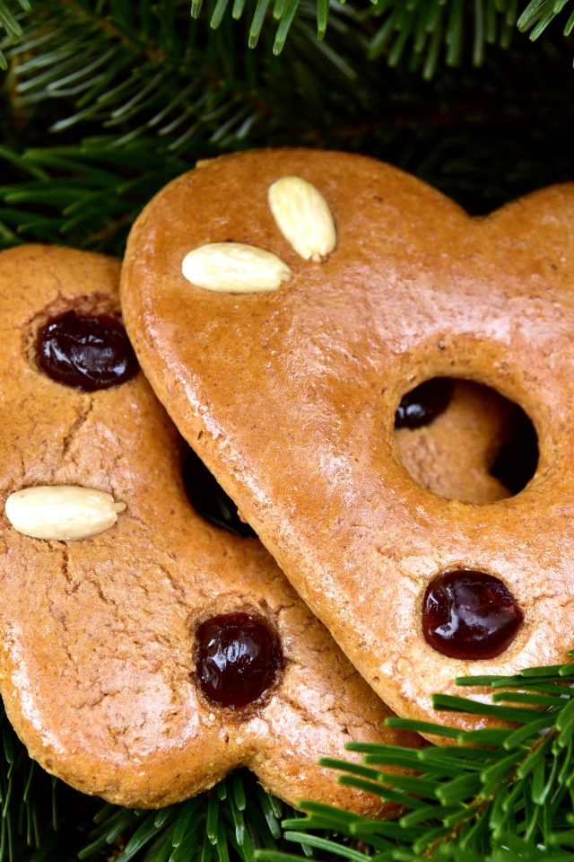 Аппетитное печенье с еловыми ветками