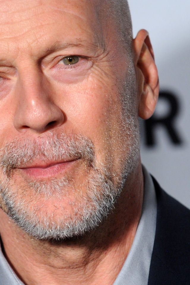 Красивый мужчина, актер Брюс Уиллис