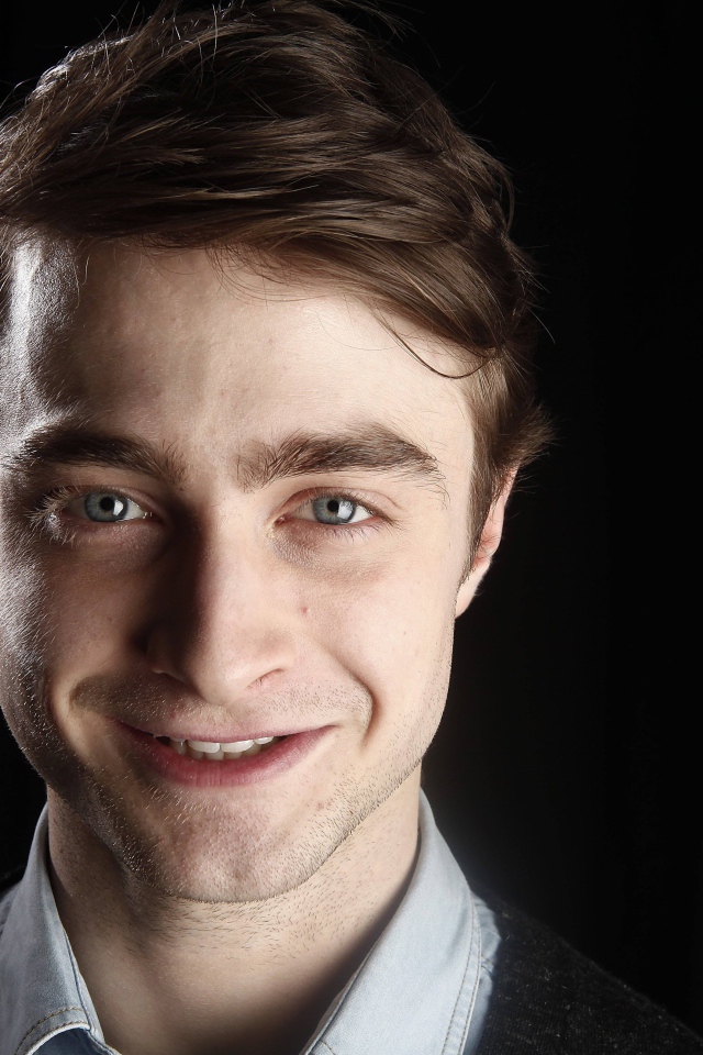 Очаровательная улыбка актера Дэниела Рэдклиффа