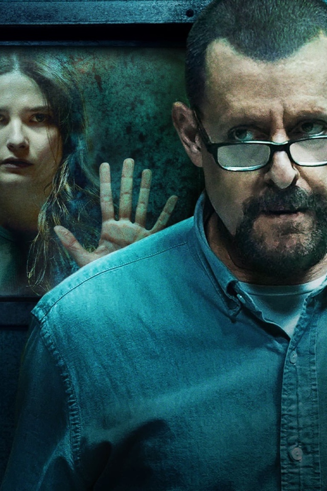 Постер фильма Девушка в подвале, 2021