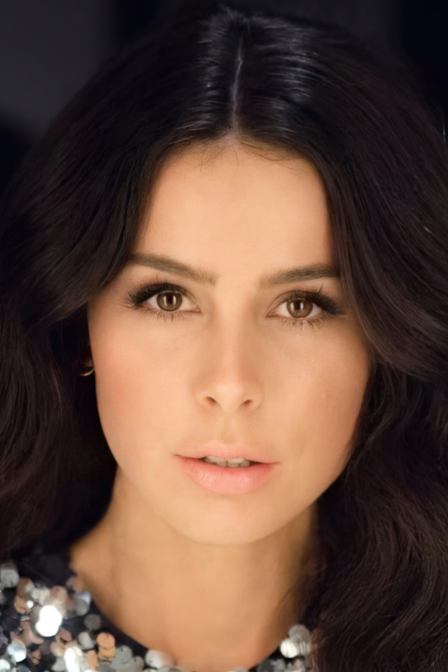 Кареглазая немецкая певица Лена Майер-Ландрут