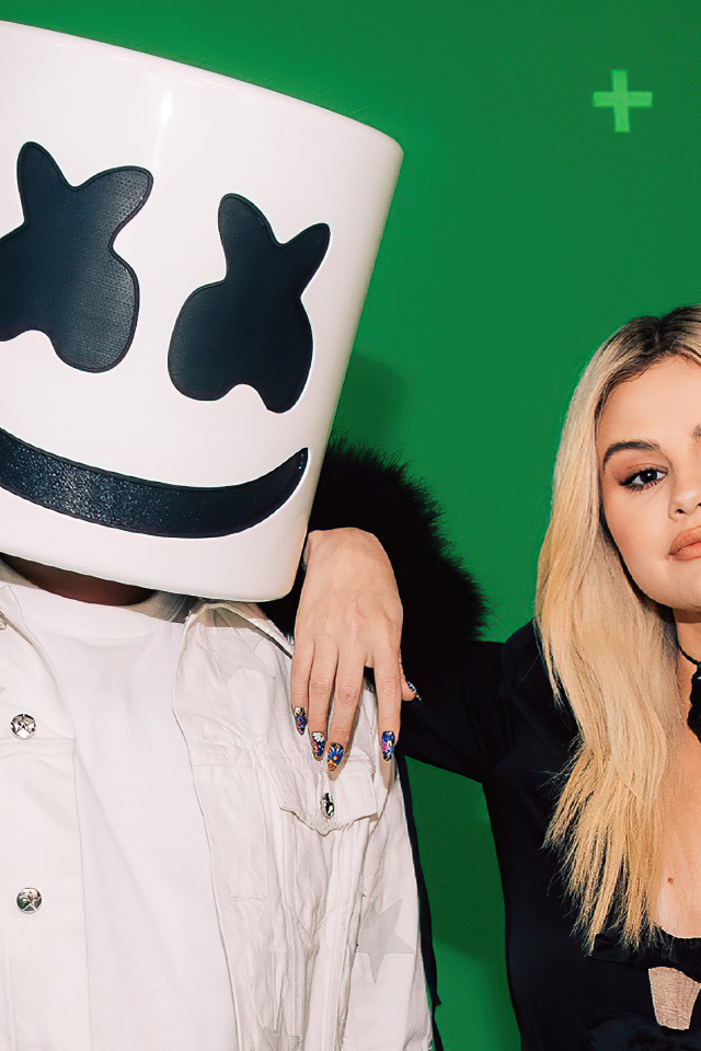 Певица Селена Гомес с диджеем Маршмеллоу