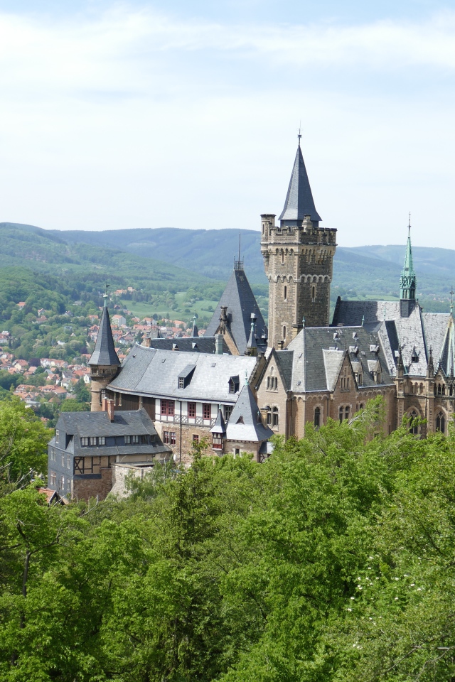 Вид на красивый старинный замок, Германия