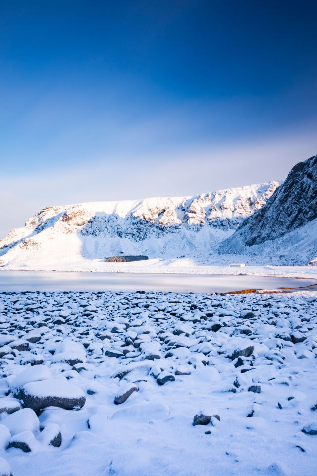 Заснеженные Лофотенские острова, Норвегия 