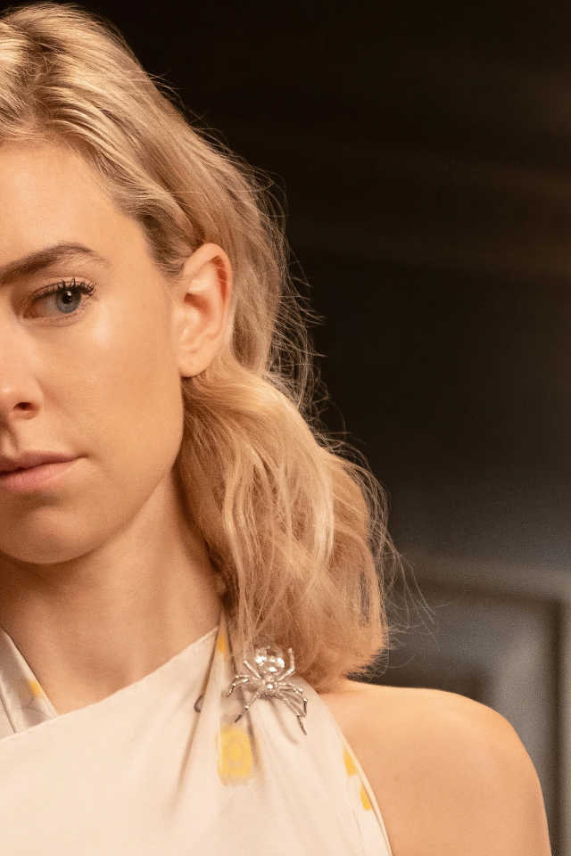 Красивая блондинка Ванесса Кирби