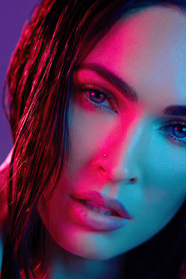 Лицо актрисы Меган Фокс крупным планом