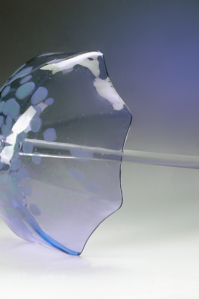 Хрустальный 3д зонт на сером фоне