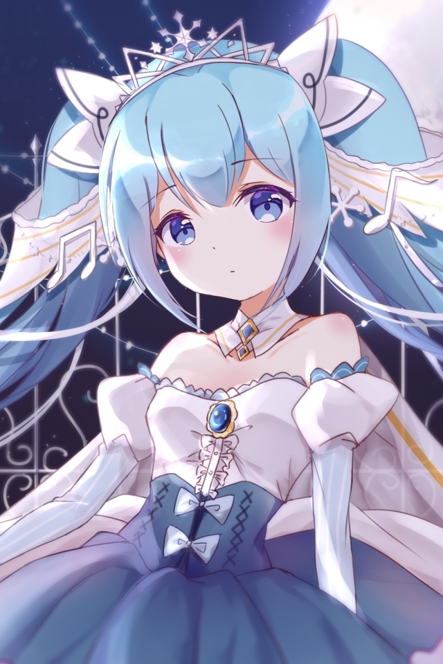 Милая девушка аниме Мику Хацунэ в красивом платье