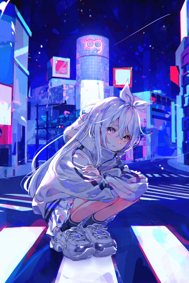 Грустная девушка аниме сидит на дороге в городе