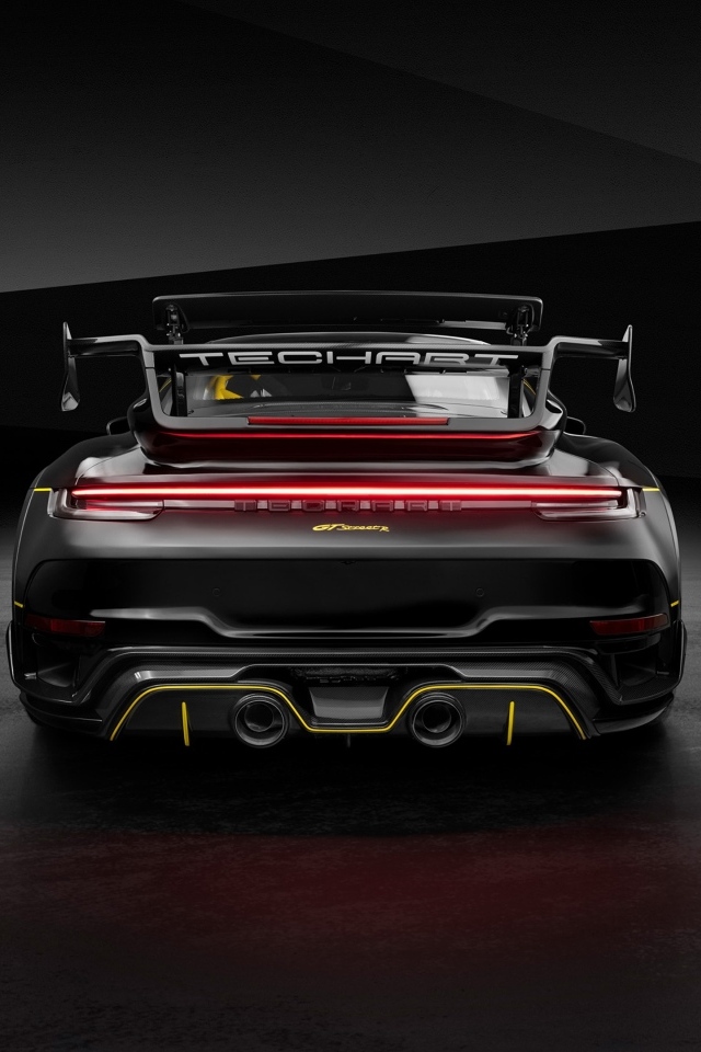 Автомобиль TechArt GTstreet R Flyweight 2023 вид сзади