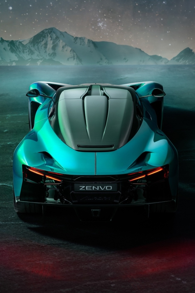 Дорогой спортивный автомобиль Zenvo Aurora Agil  вид сзади