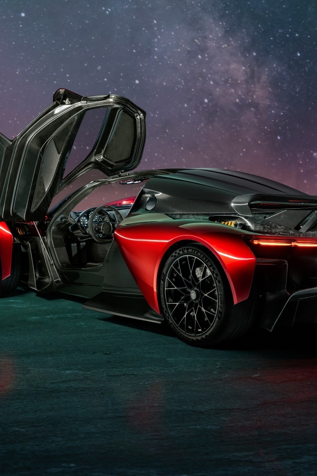 Красный автомобиль Zenvo Aurora Agil  вид сзади