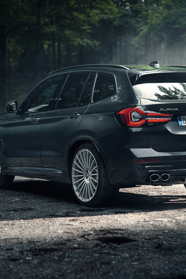 Внедорожник Alpina XD3,  2023 года вид сзади