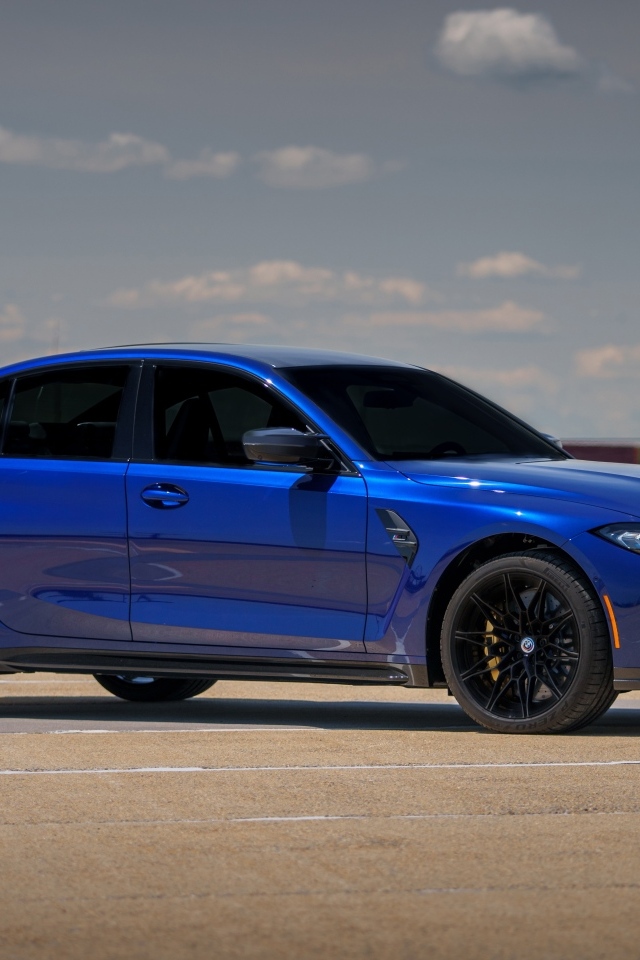 Синий автомобиль  BMW M3, 2023 года