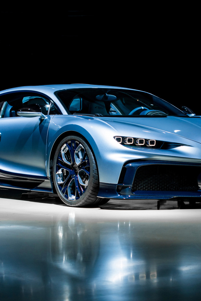 Презентация стильного автомобиля Bugatti Chiron
