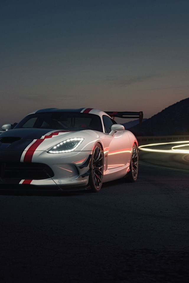 Спортивный Dodge Viper ACR на дороге ночью