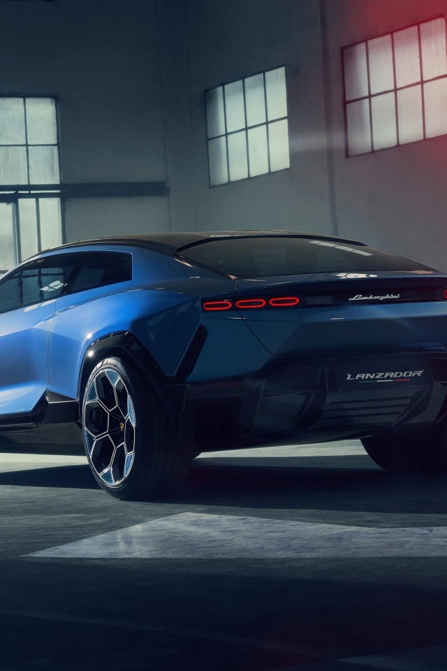 Синий автомобиль Lamborghini Lanzador Concept EV вид сзади