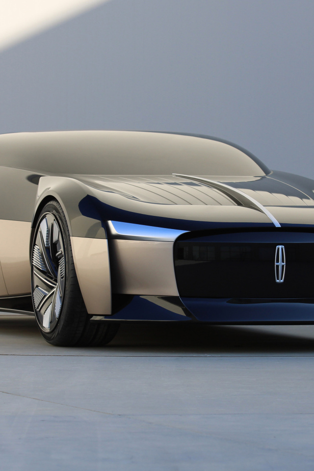 Новый Lincoln Anniversary Concept 2023 года на сером фоне