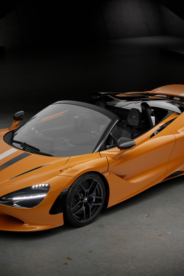 Оранжевый спорткар McLaren 750S 60th Anniversary Edition