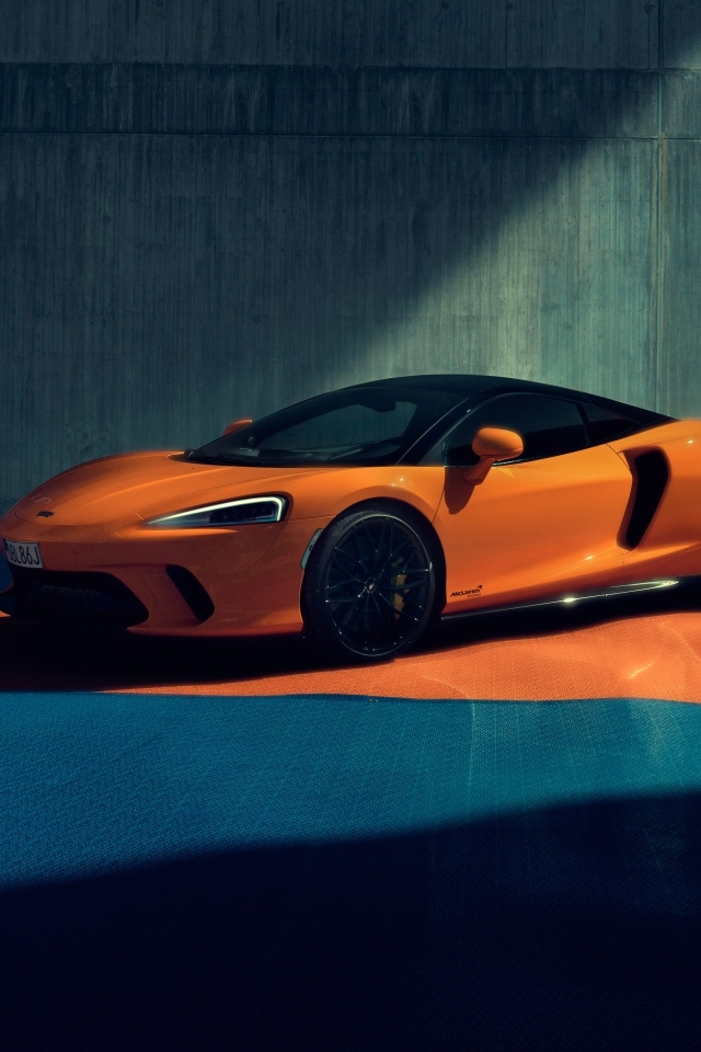 Презентация автомобиля McLaren GT