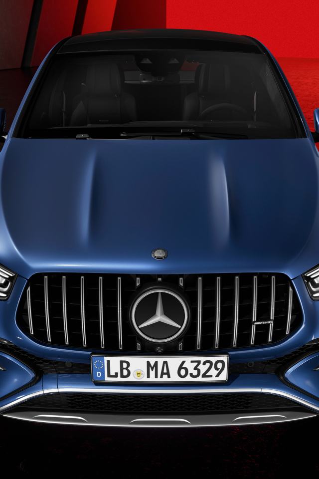 Синий автомобиль Mercedes-AMG GLE 53 4MATIC