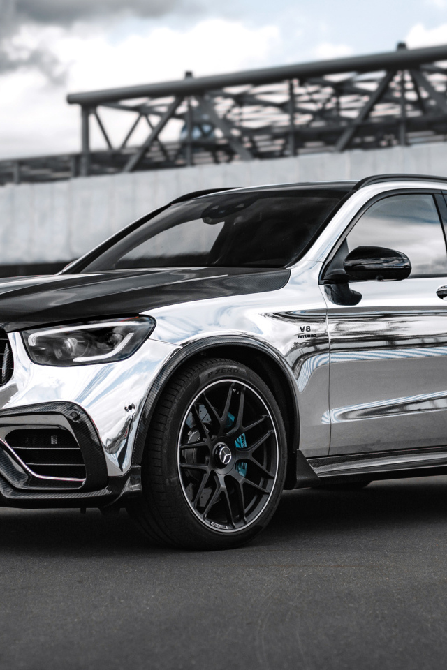 Серебристый  Mercedes-AMG GLC-Klasse Inferno 2022 