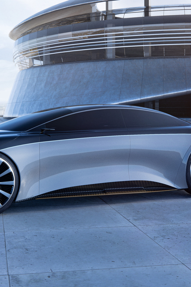 Серебристый автомобиль концепт Mercedes Vision EQS