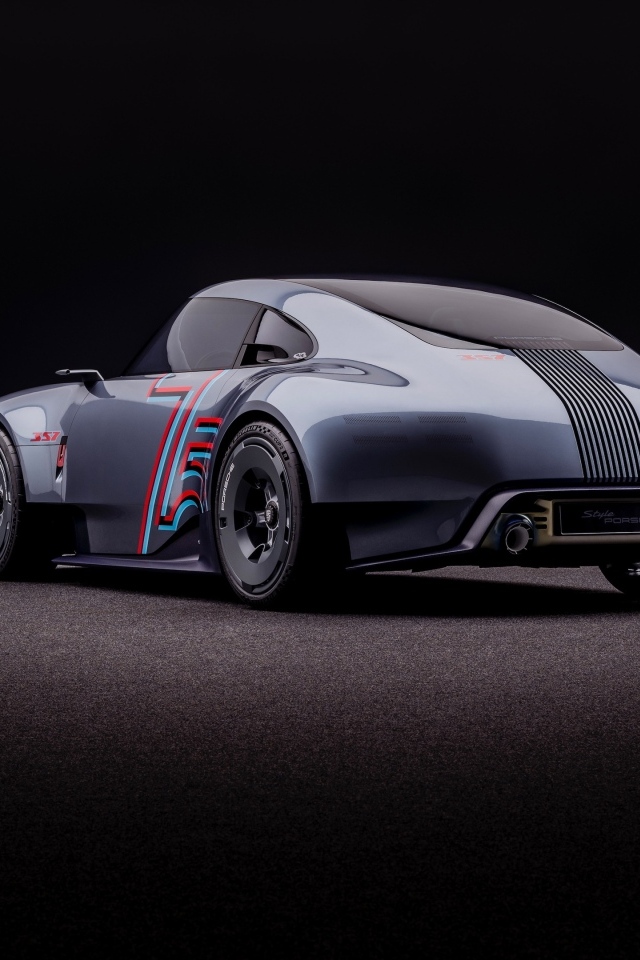 Автомобиль Porsche Vision 357 2023 вид сзади
