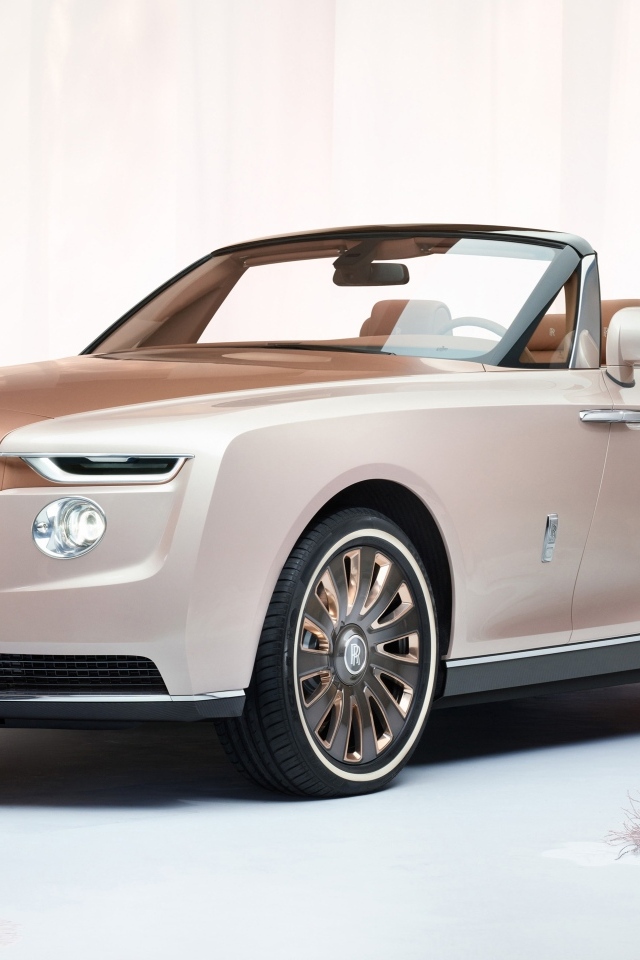 Автомобиль кабриолет Rolls-Royce Boat Tail