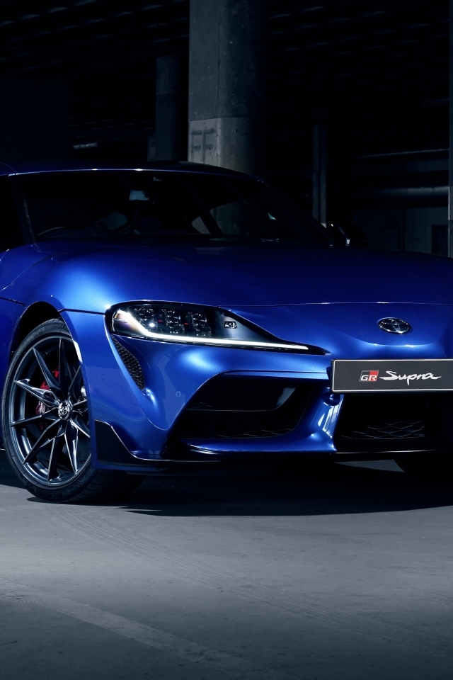 Синий автомобиль Toyota GR Supra 3.0 MT 2023  года