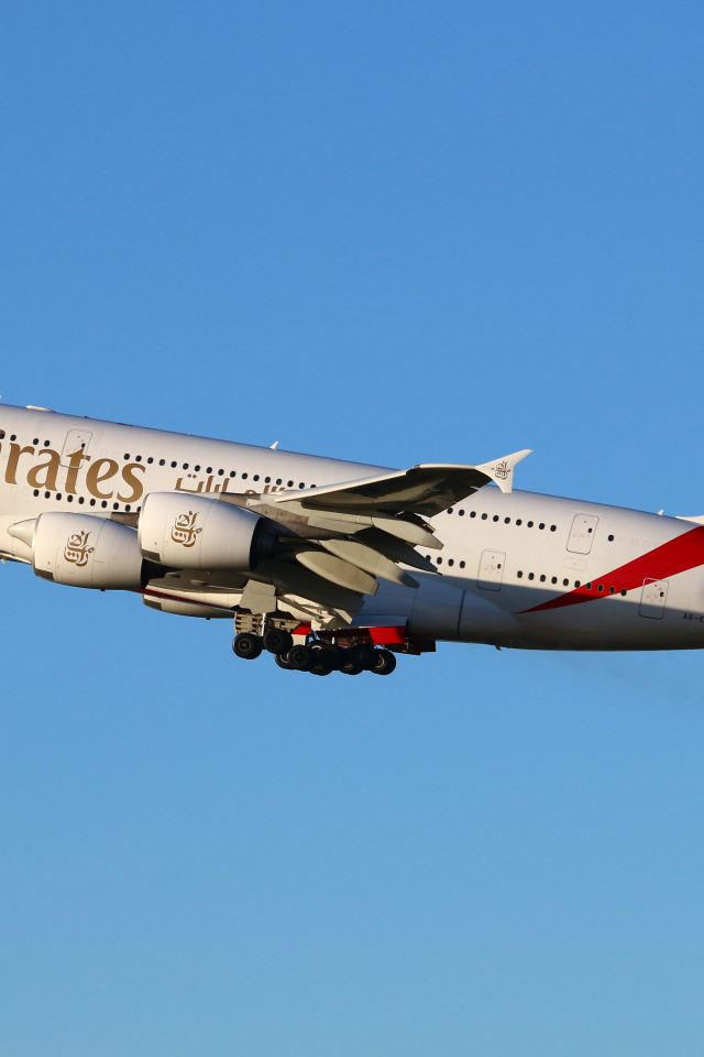 Emirates Airline A380-800 Large Airbus
