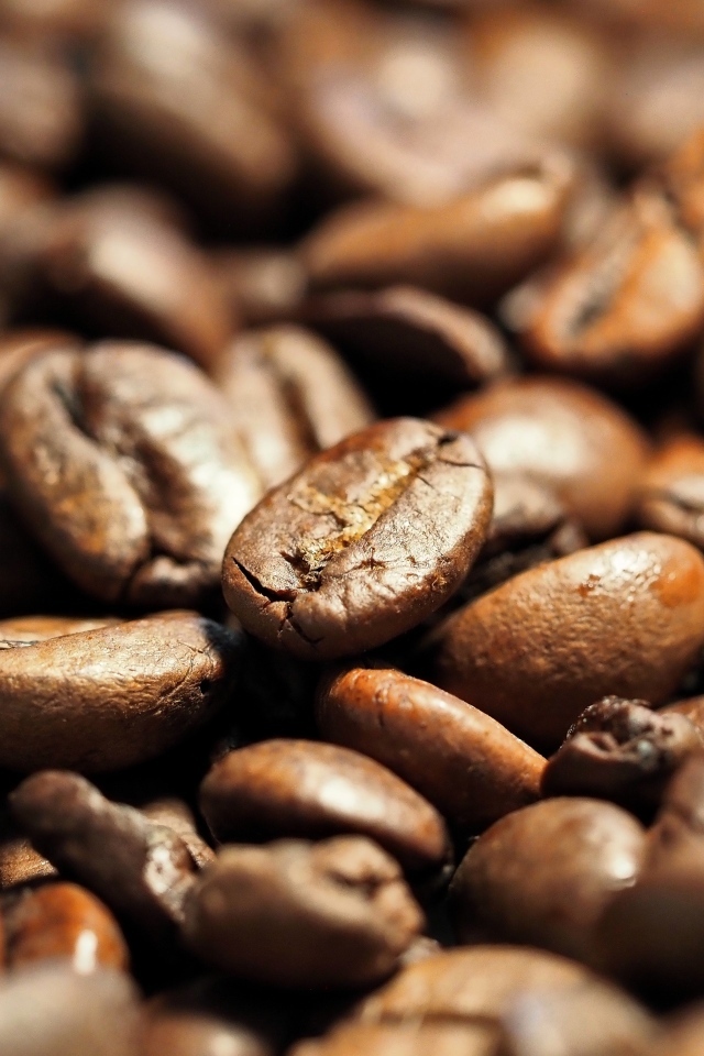 Ароматные жареные кофейные зерна