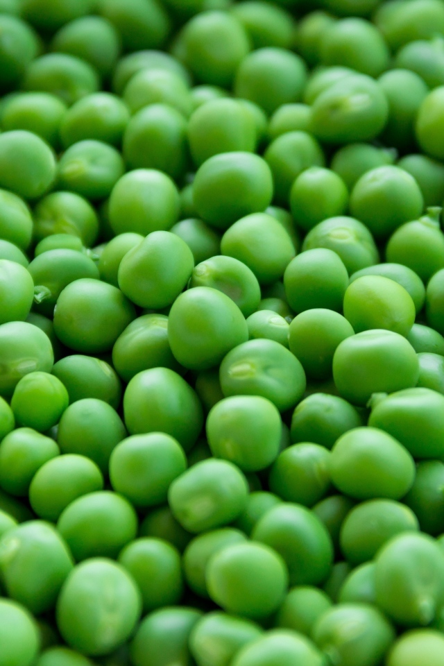 Зерна зеленого горошка крупным планом