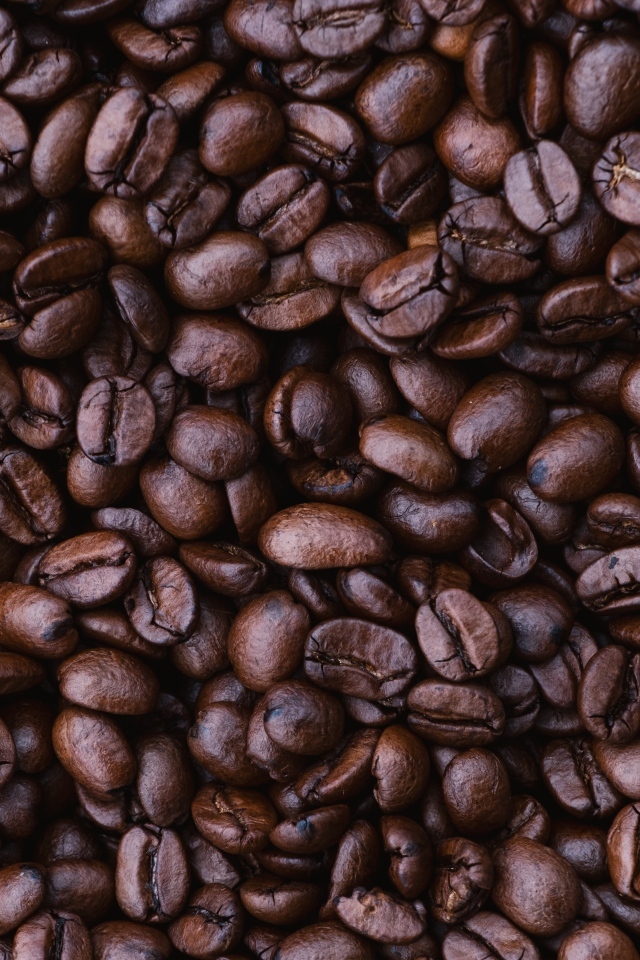 Жареные ароматные кофейные зерна