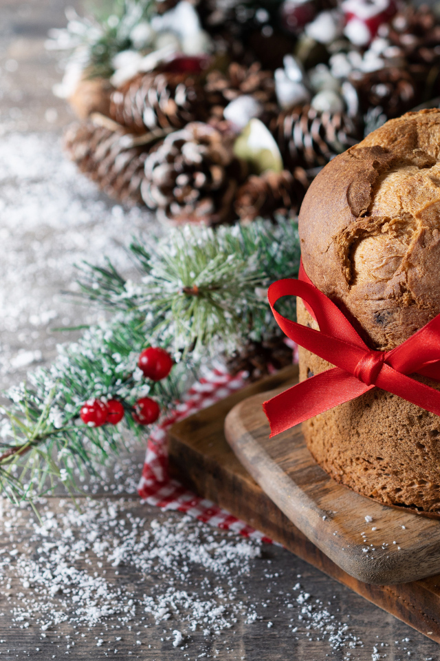 Свежий хлеб с красной лентой