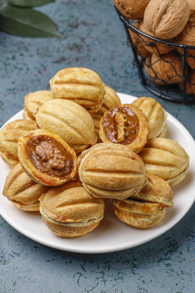 Печенье орешки со сгущенным молоком