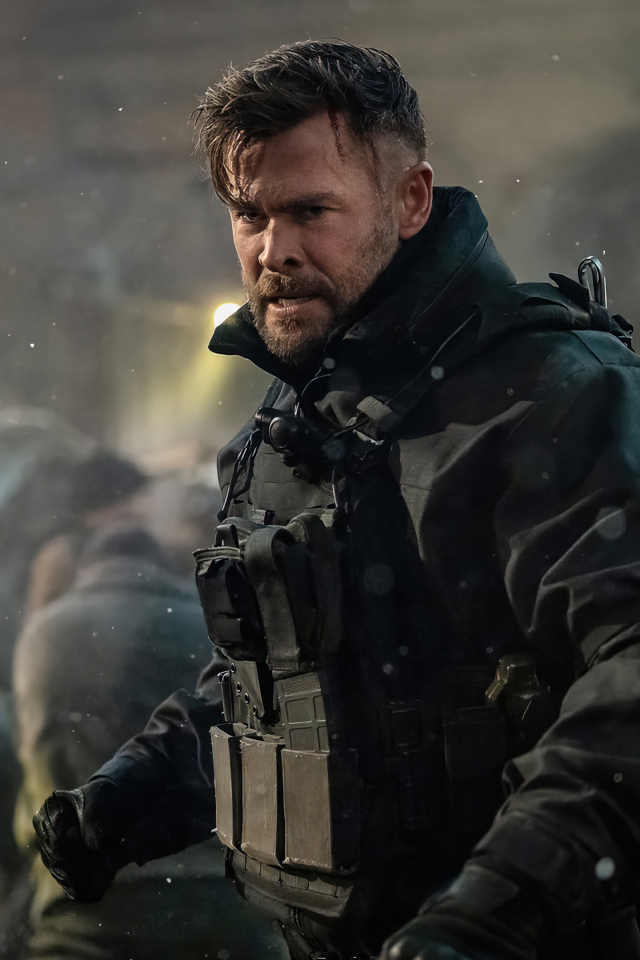 Персонаж Тайлер Рейк фильм Extraction-2