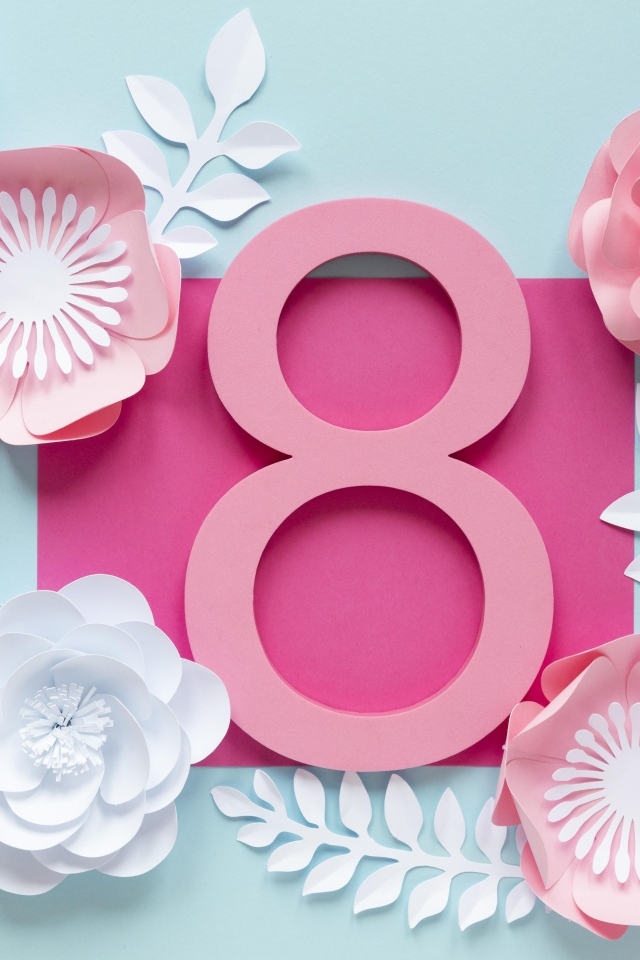 Бумажные цветы на открытке на 8 марта