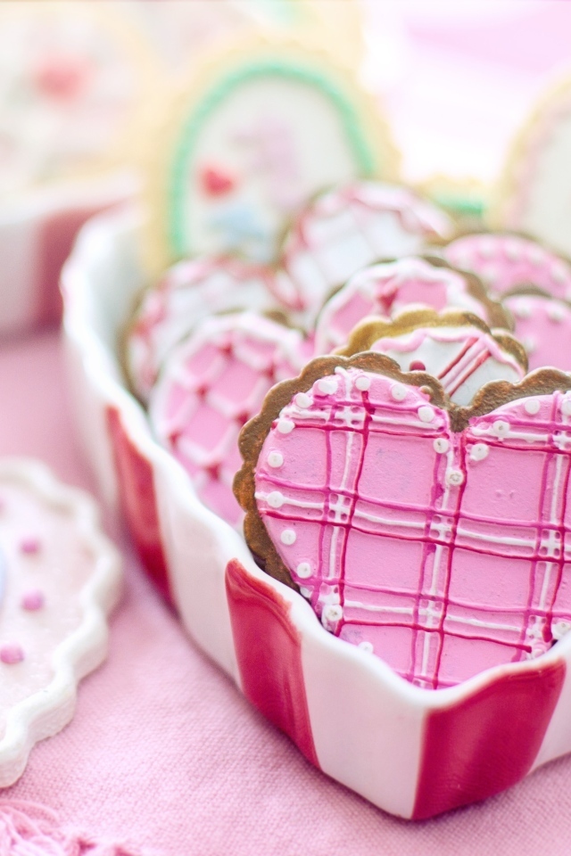 Коробка с печеньем в форме сердца