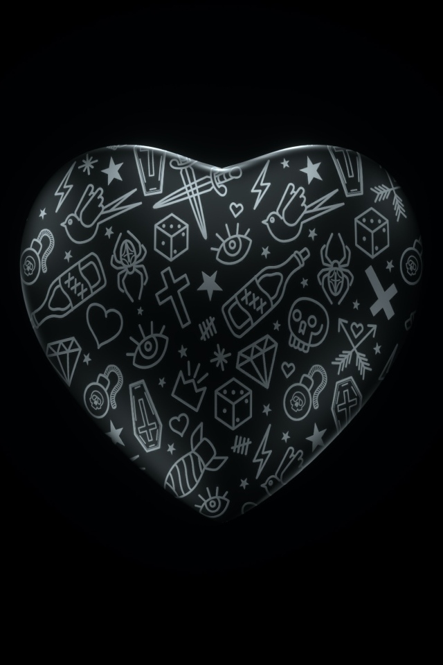 Разрисованное сердце на черном фоне