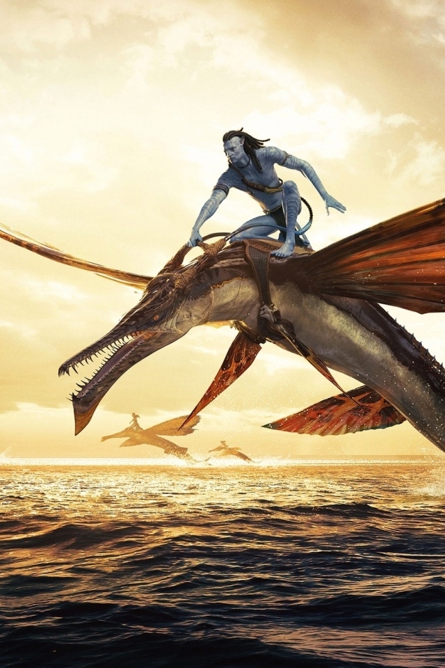 Персонаж фильма Аватар: Путь воды над  морем