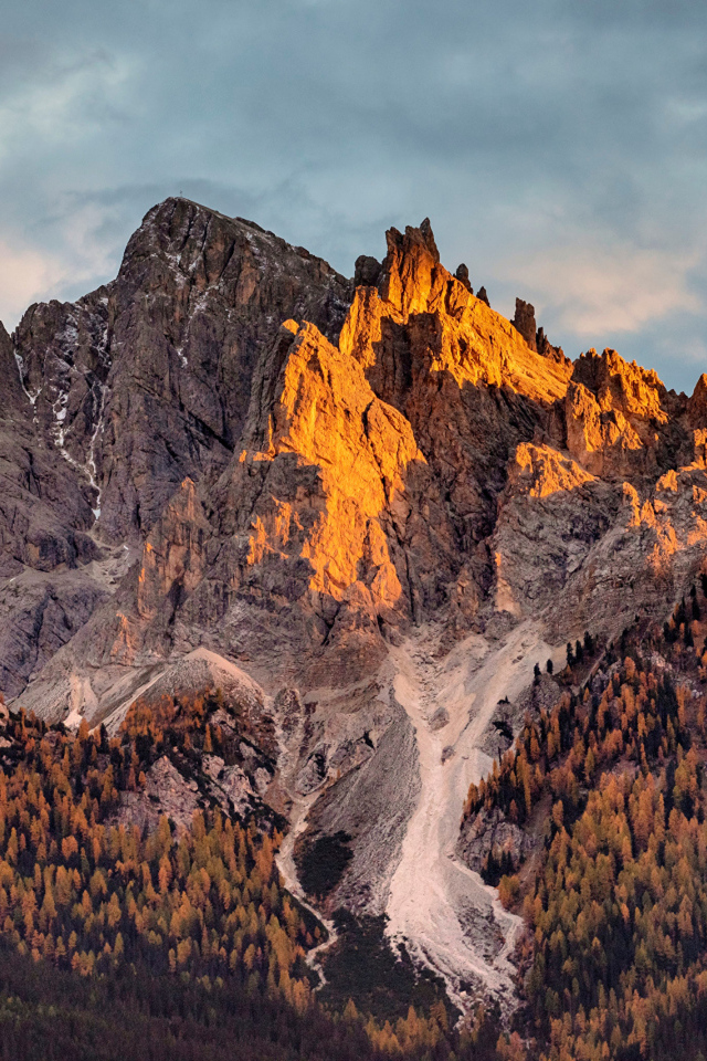 Острые вершины итальянских альп