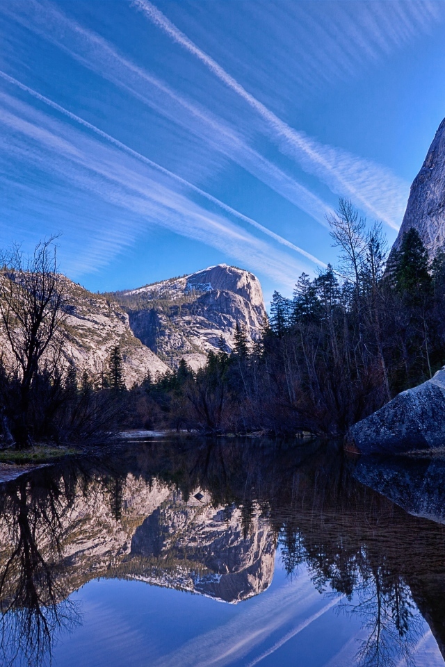 Озеро в национальном горном парке
