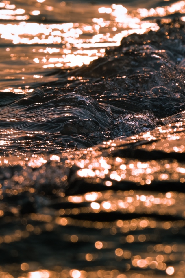 Морская вода с волнами крупным планом