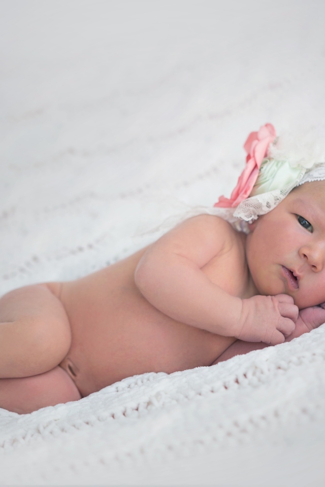 Пробуждение новорожденного малыша