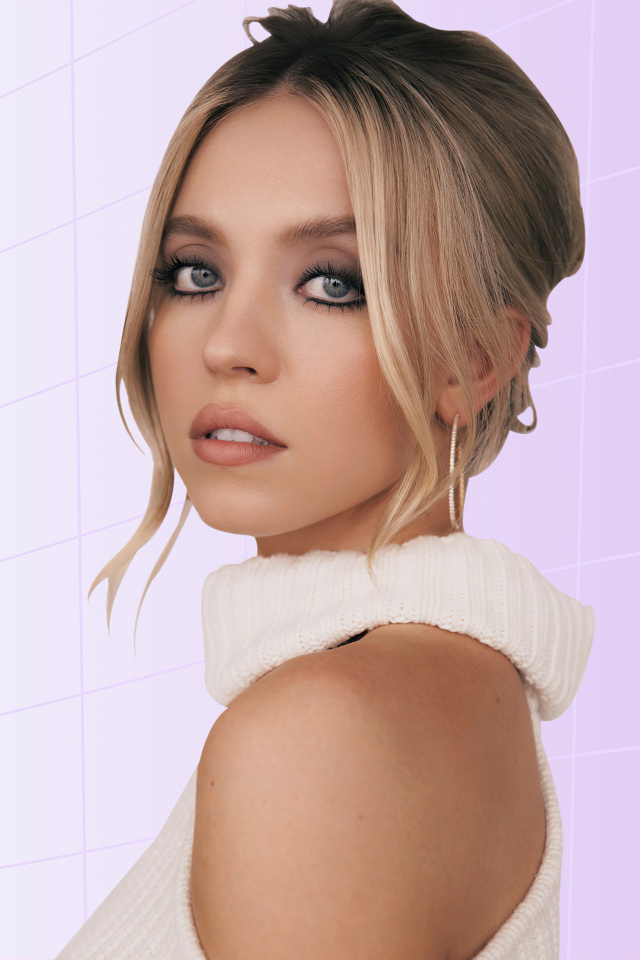 Красивая американская актриса Сидни Суини