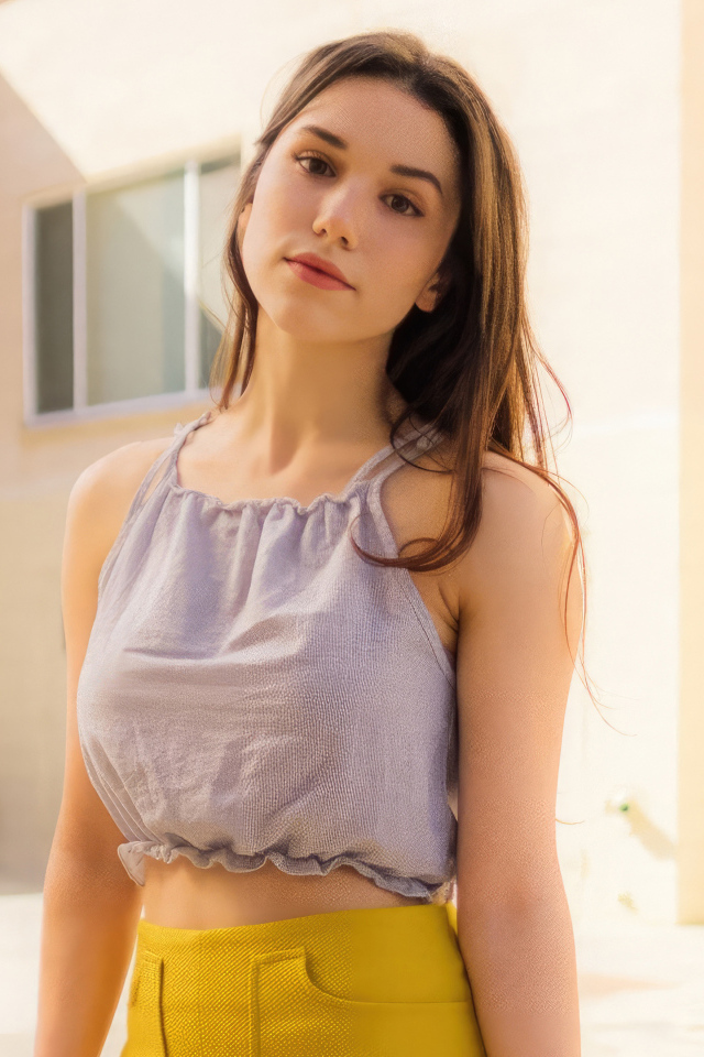 Молодая американская актриса Грейс Фултон